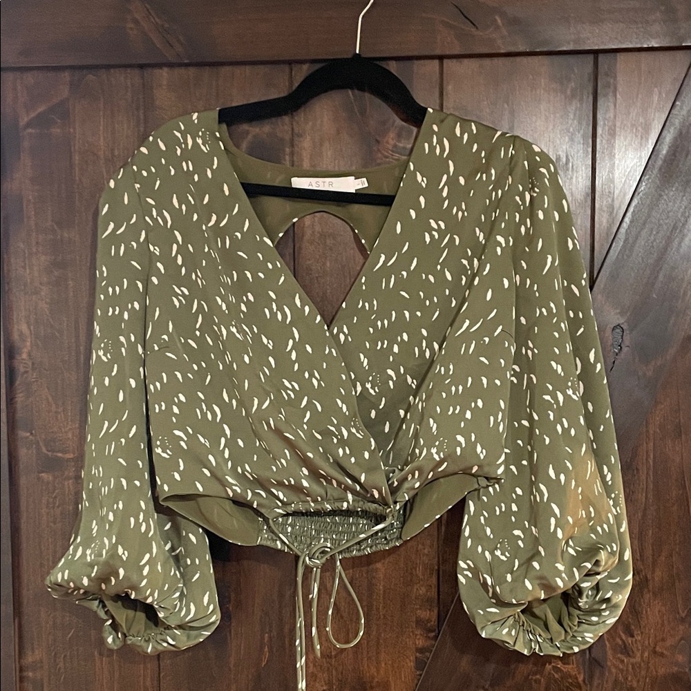 Astr Olive Patterned Open Back Blouse - image 1